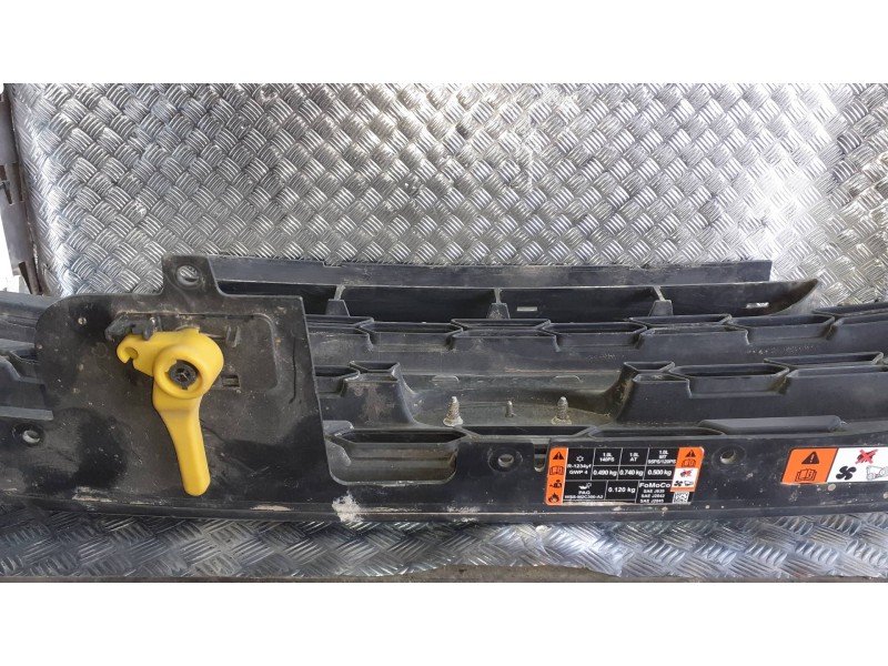 Recambio de rejilla paragolpes delantero para ford ecosport (cr6) referencia OEM IAM GN1517B968EW  