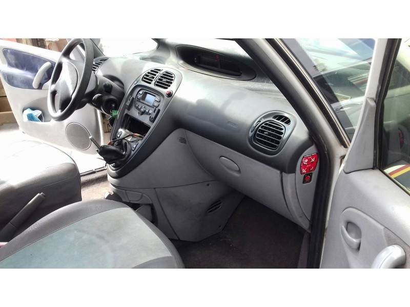 citroen xsara picasso del año 2004