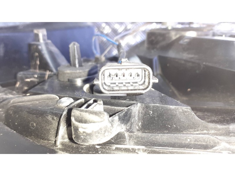 Recambio de piloto trasero izquierdo para renault zoe referencia OEM IAM 265504013R  4 PINES