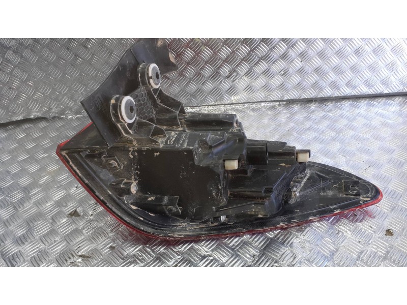 Recambio de piloto trasero izquierdo para seat leon (kl1) referencia OEM IAM 5FA945207C  5 PINES
