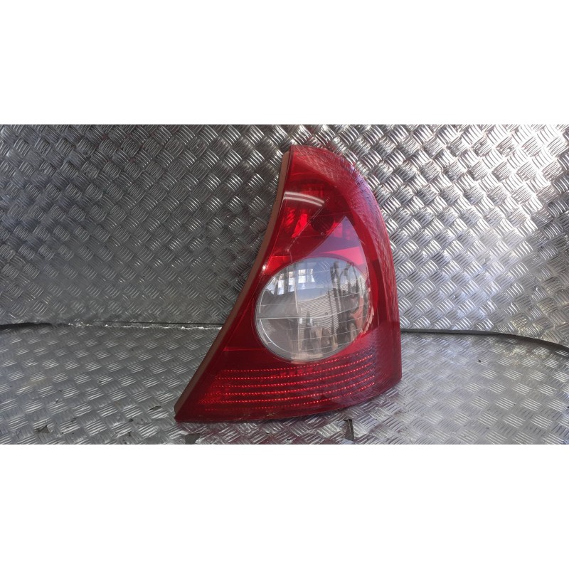 Recambio de piloto trasero derecho para renault clio ii fase ii (b/cb0) referencia OEM IAM   SIN PORTALAMPARAS