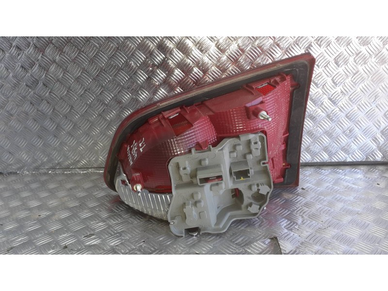 Recambio de piloto trasero izquierdo interior para volkswagen sharan (7n1) referencia OEM IAM 7N0945093F  4 PINES