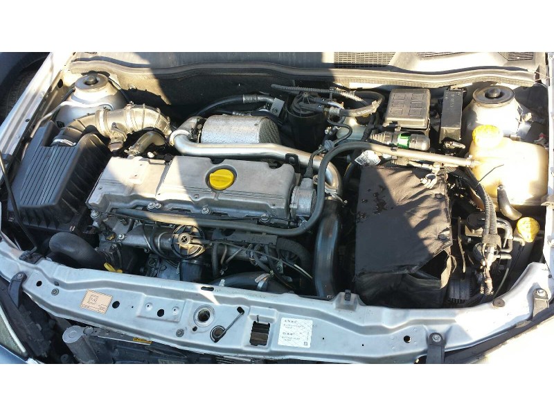 opel astra g berlina del año 2000