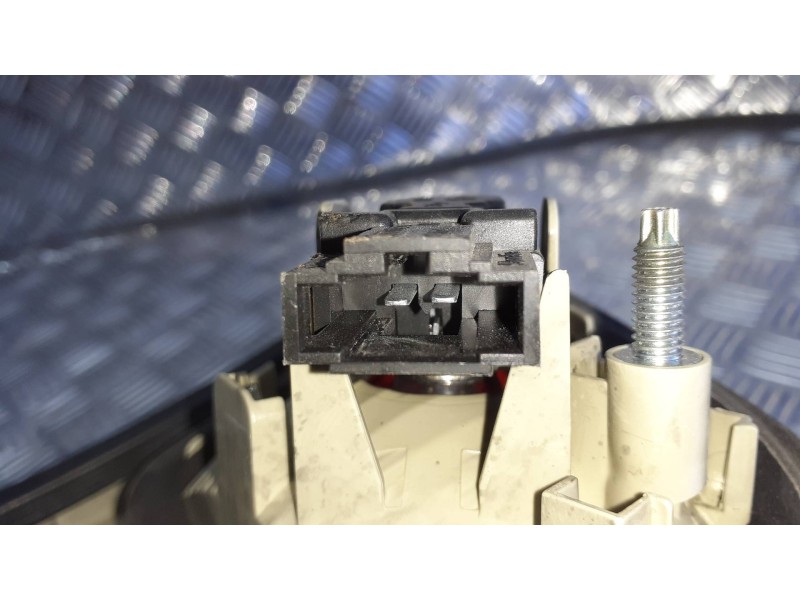 Recambio de piloto trasero derecho interior para audi a4 berlina (8e) referencia OEM IAM 8E5945094A  2 PINES