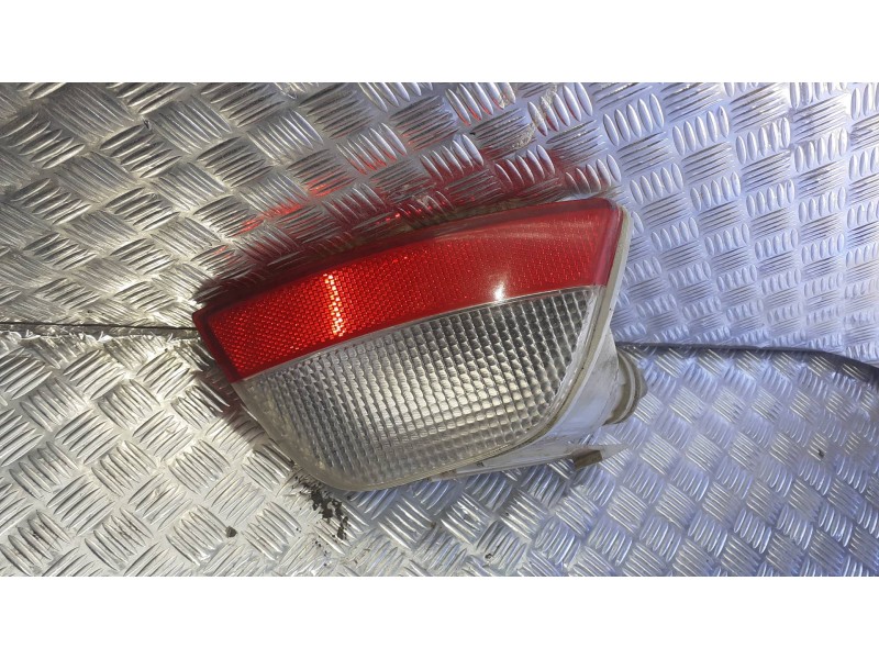 Recambio de piloto trasero derecho paragolpes para ford focus berlina (cap) referencia OEM IAM 5M5115500AA  2 PINES