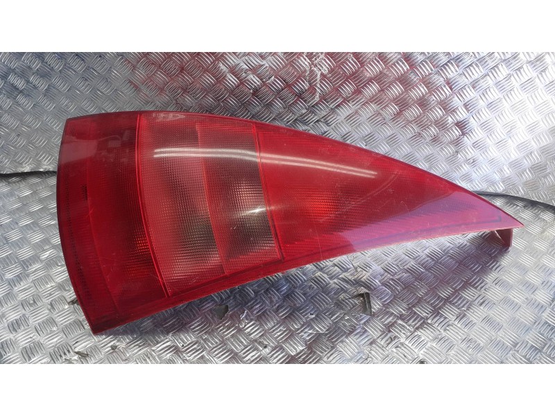 Recambio de piloto trasero derecho para citroen c3 referencia OEM IAM   6 PINES