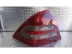Recambio de piloto trasero izquierdo para mercedes-benz clase c (w203) berlina referencia OEM IAM   6 PINES