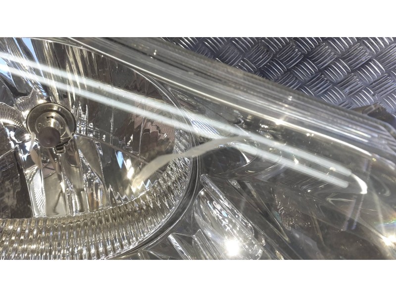 Recambio de faro derecho para citroen jumpy referencia OEM IAM 89902604  8 PINES