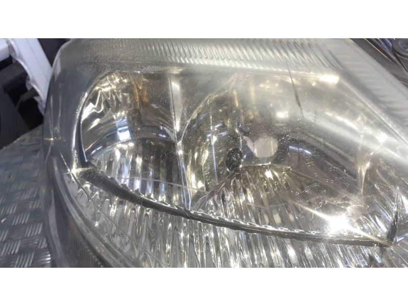 Recambio de faro izquierdo para citroen c3 referencia OEM IAM 00HCRPL02A01  8 PINES