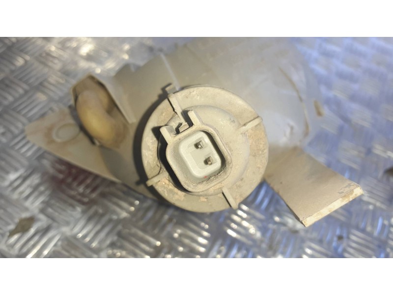 Recambio de piloto trasero derecho paragolpes para ford focus berlina (cap) referencia OEM IAM 5M5115500AA  2 PINES