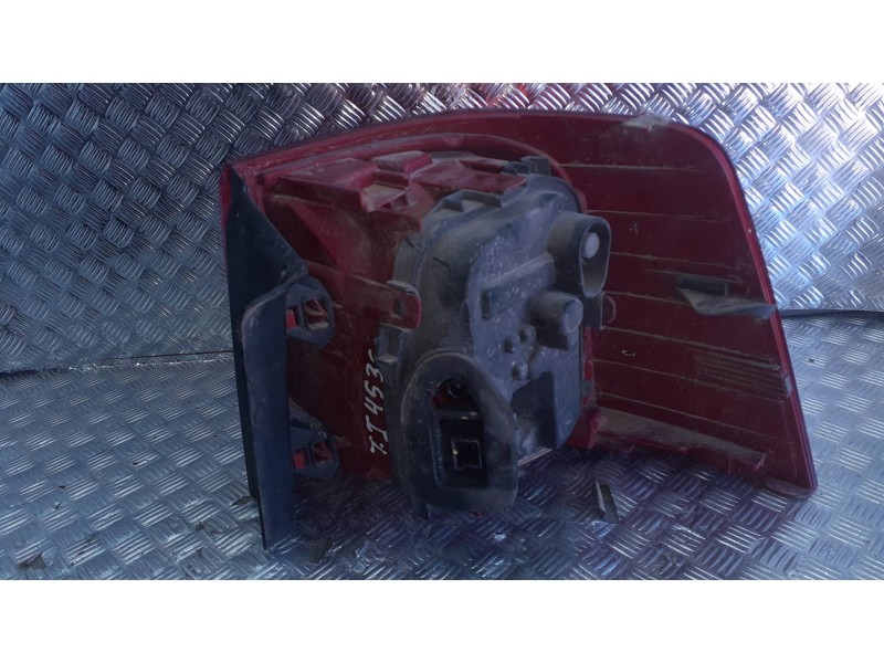 Recambio de piloto trasero izquierdo para volkswagen sharan (7n1) referencia OEM IAM 7N0945095E  3 PINES