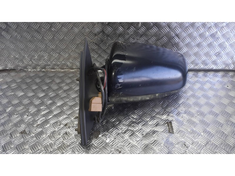 Recambio de retrovisor izquierdo para audi a4 berlina (8e) referencia OEM IAM E1010681  ELECTRICO