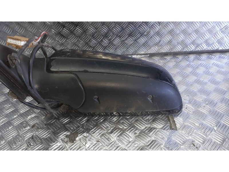 Recambio de retrovisor izquierdo para audi a4 berlina (8e) referencia OEM IAM E1010681  ELECTRICO