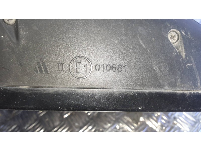 Recambio de retrovisor izquierdo para audi a4 berlina (8e) referencia OEM IAM E1010681  ELECTRICO