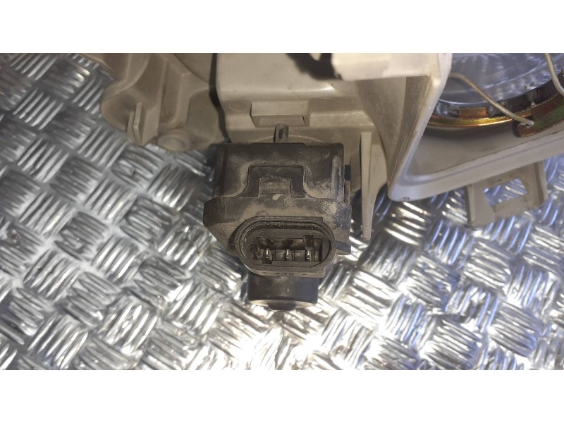 Recambio de faro derecho para renault twingo (co6) referencia OEM IAM 39100999E SIN PORTALAMPARAS 2+2 PINES