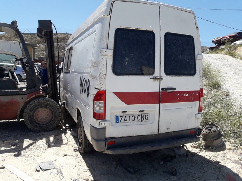 mercedes-benz sprinter 02.00  caja cerrada del año 2003