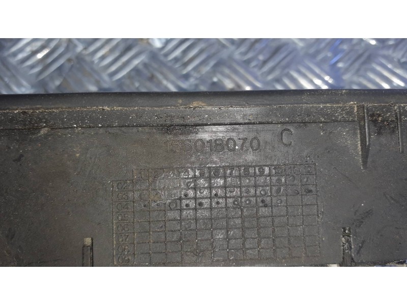 Recambio de mando elevalunas delantero izquierdo para renault megane ii berlina 5p referencia OEM IAM 156018070C  