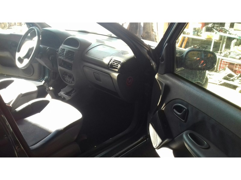 renault clio ii fase i (b/cbo) del año 2000