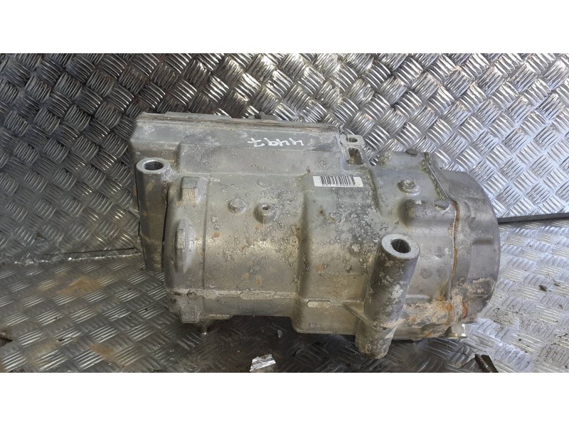 Recambio de compresor aire acondicionado para renault zoe referencia OEM IAM 0422001490  3+2 PINES