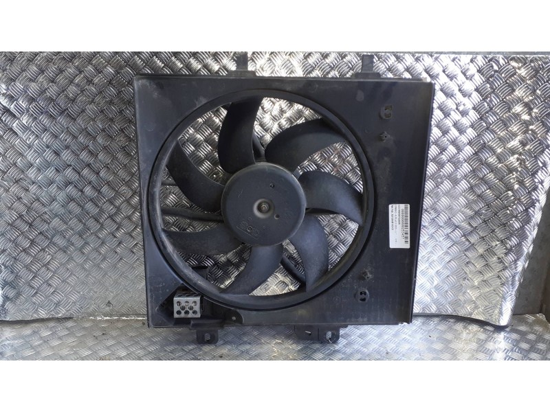 Recambio de electroventilador para citroen c-elysée referencia OEM IAM AD1264M143131  9673999980