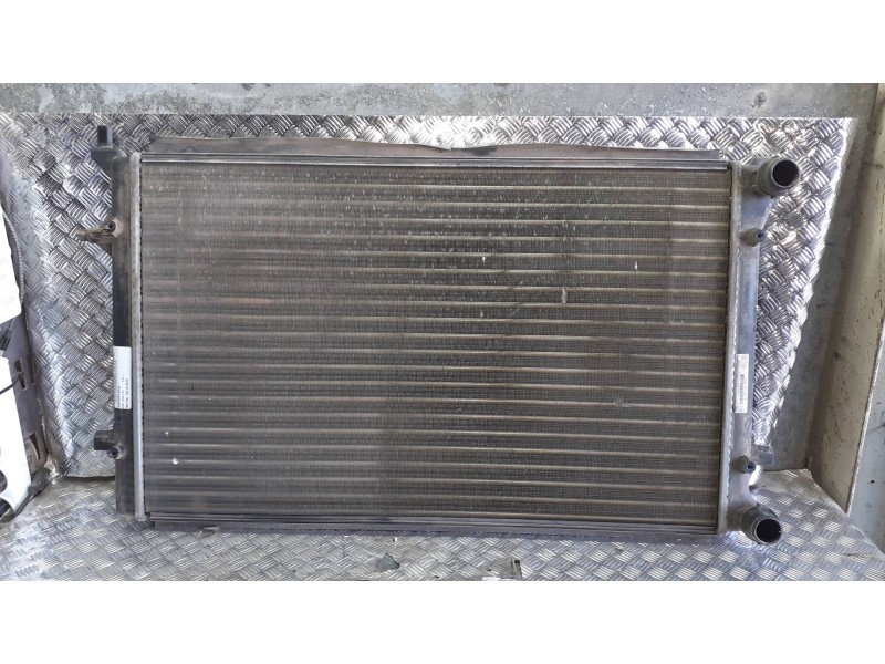 Recambio de radiador agua para seat leon (1p1) referencia OEM IAM 1K0121251P  
