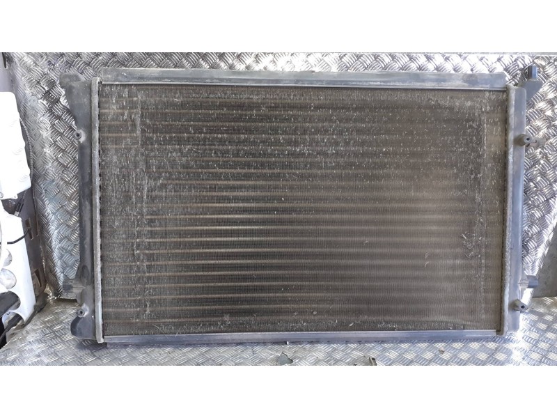 Recambio de radiador agua para seat leon (1p1) referencia OEM IAM 1K0121251P  