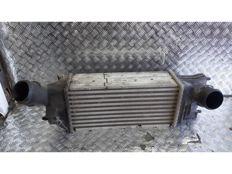 Recambio de intercooler para peugeot 407 referencia OEM IAM 9645682880  VALEO