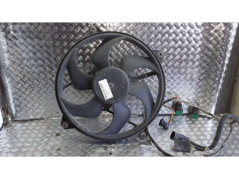 Recambio de electroventilador para citroen xsara picasso referencia OEM IAM 1831237016  