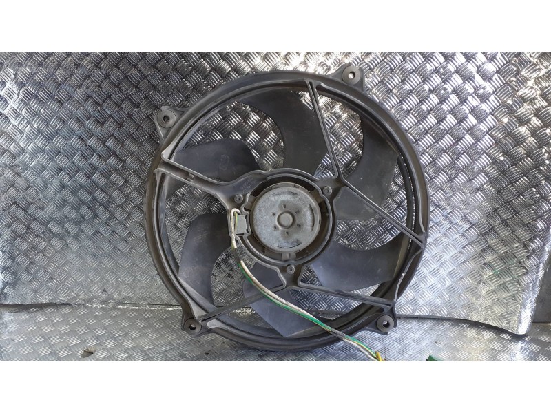 Recambio de electroventilador para citroen xsara picasso referencia OEM IAM 1831237016  