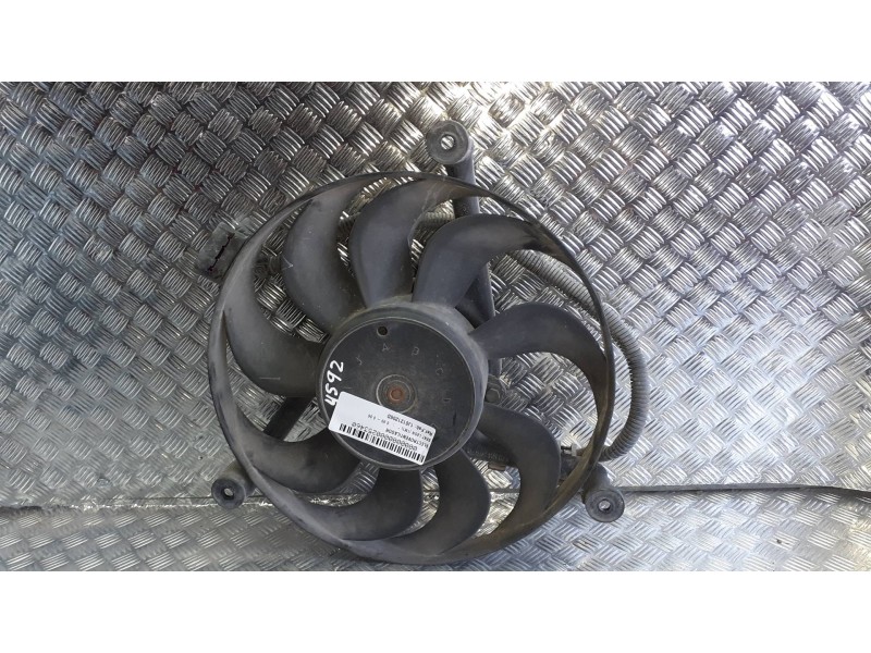 Recambio de electroventilador para seat leon (1m1) referencia OEM IAM 1J0121206D  3 PINES