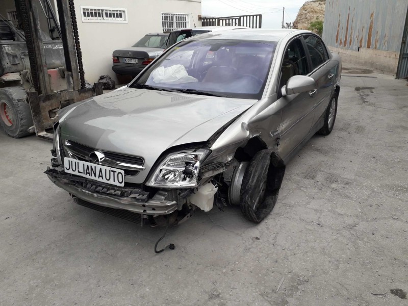 opel vectra c berlina del año 2003