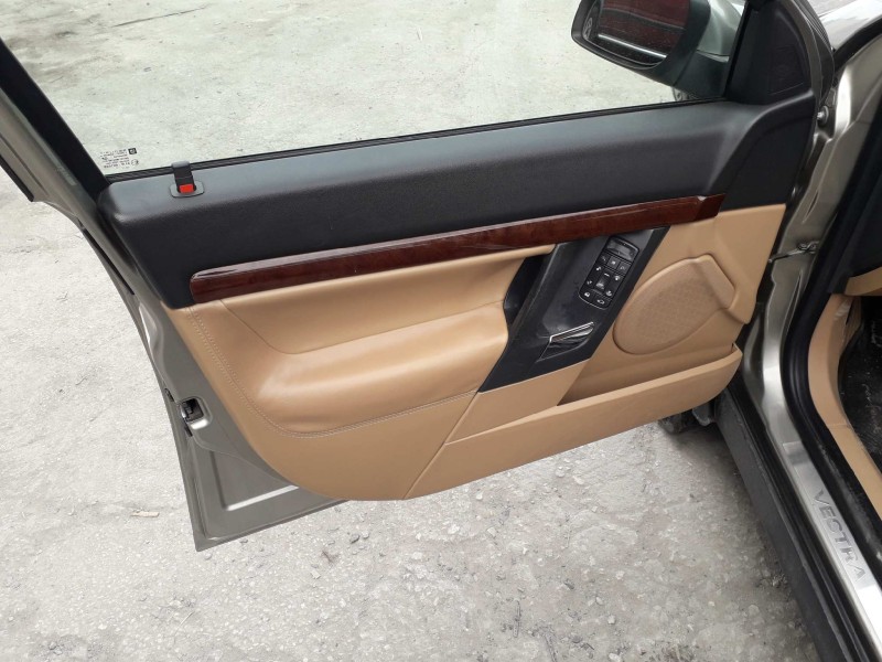 opel vectra c berlina del año 2003