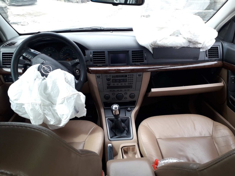 opel vectra c berlina del año 2003