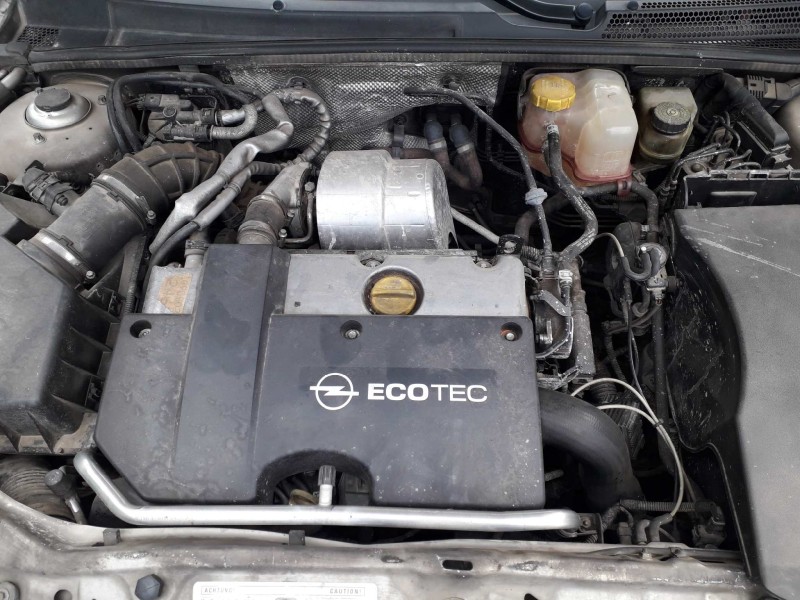 opel vectra c berlina del año 2003