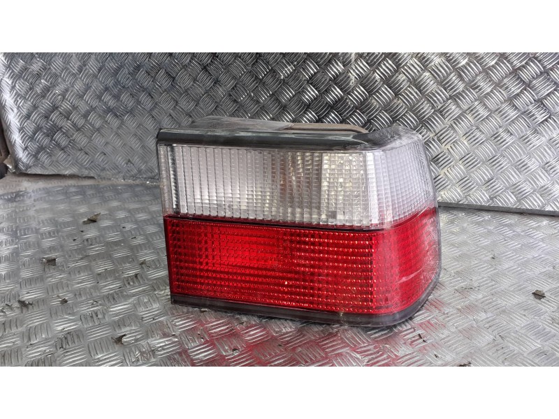 Recambio de piloto trasero derecho para citroen xantia berlina referencia OEM IAM 22230232  