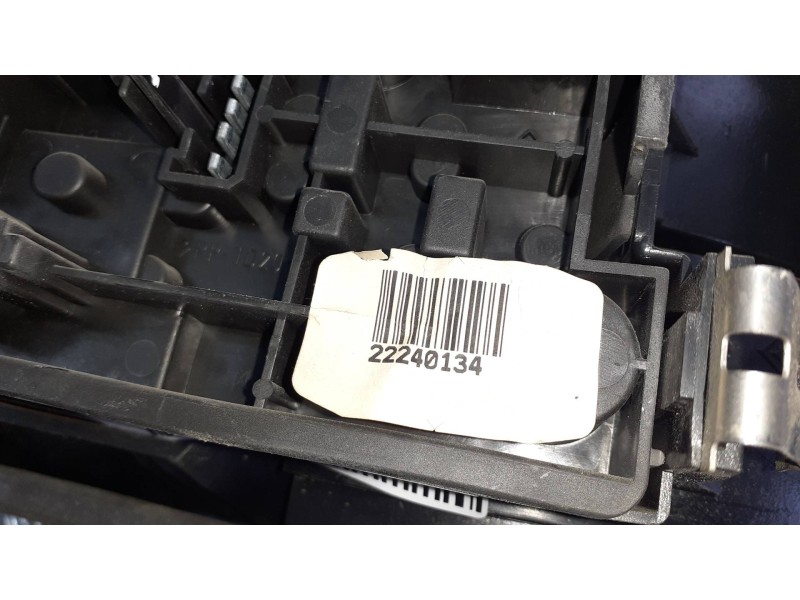 Recambio de piloto trasero izquierdo interior para citroen xantia berlina referencia OEM IAM 22240134  4 PINES