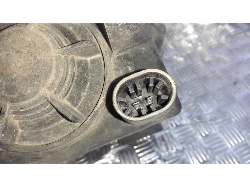 Recambio de faro antiniebla izquierdo para opel astra gtc referencia OEM IAM 0096726  