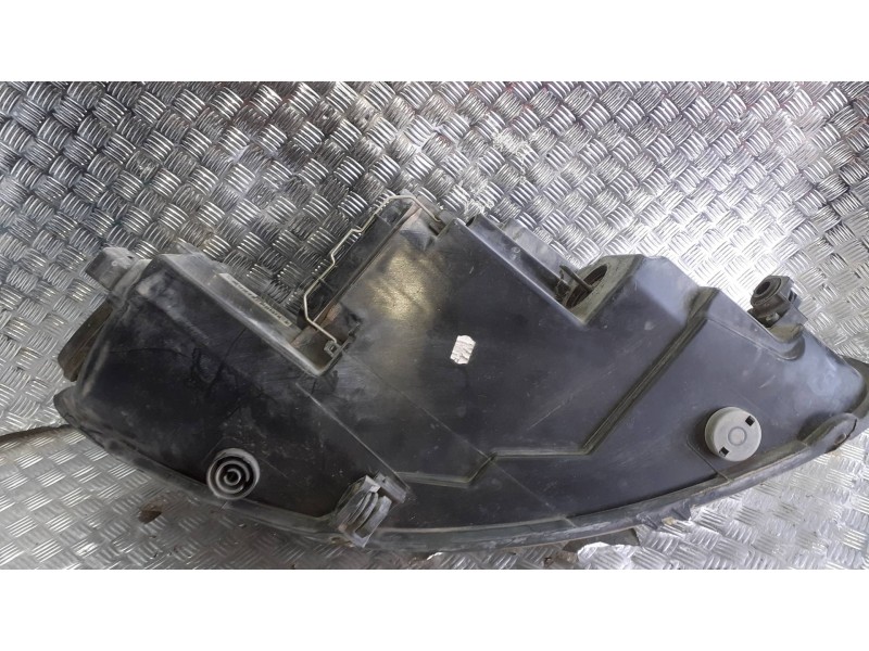 Recambio de faro izquierdo para seat leon (1p1) referencia OEM IAM 5P1941029B  9 PINES