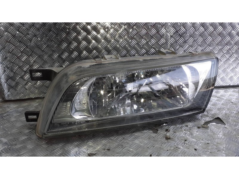 Recambio de faro izquierdo para nissan almera (n15) referencia OEM IAM   6 PINES