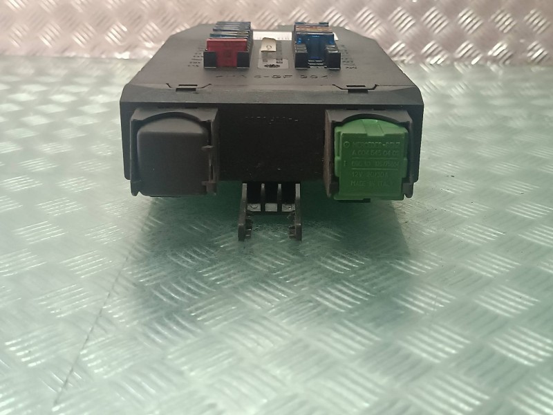 Recambio de caja reles / fusibles para volkswagen lt caja cerrada / combi (mod. 1997) referencia OEM IAM 0005400650  