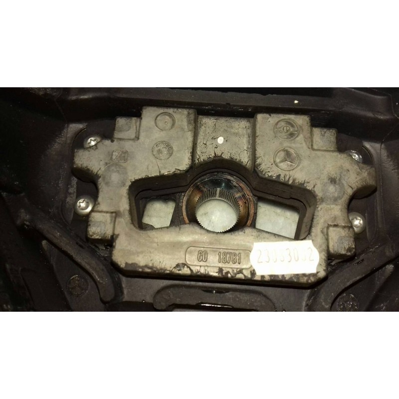 Recambio de volante para mercedes-benz vaneo (w414) furgoneta compacta cdi (414.700) referencia OEM IAM A1684600203 A1684600803M