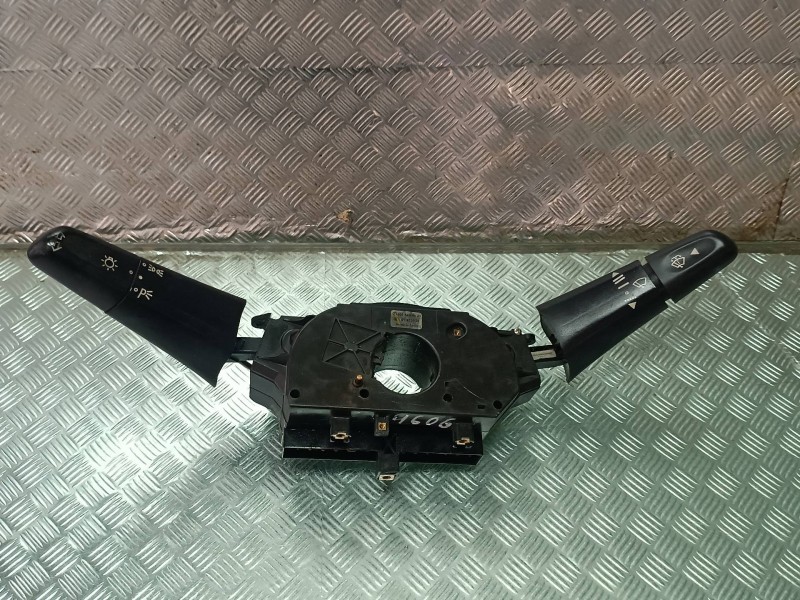 Recambio de mando multifuncion para volkswagen lt caja cerrada / combi (mod. 1997) referencia OEM IAM 0015404645  