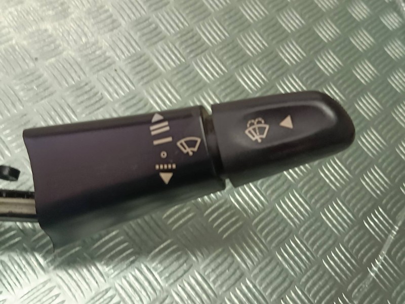 Recambio de mando multifuncion para volkswagen lt caja cerrada / combi (mod. 1997) referencia OEM IAM 0015404645  