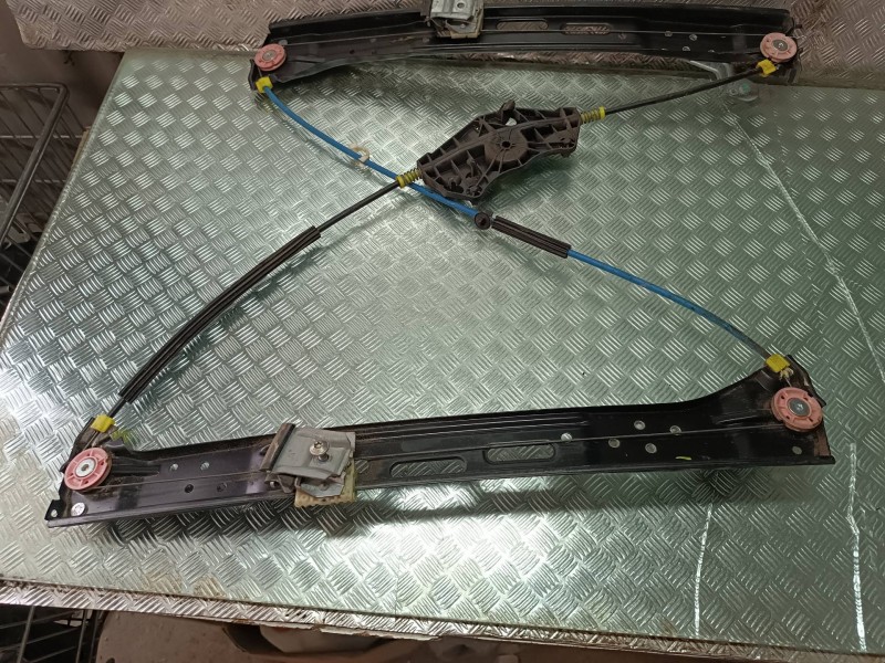 Recambio de elevalunas delantero derecho para volkswagen sharan (7n1) referencia OEM IAM 7N0837462D  ELECTRICO