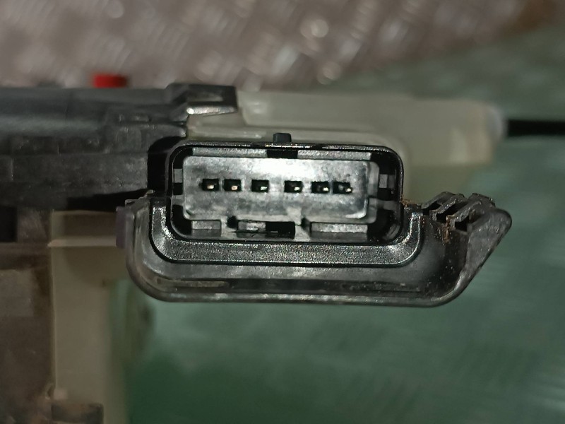 Recambio de cerradura puerta trasera izquierda para citroen c-elysée referencia OEM IAM A04876 6 PINES ELECTRICA