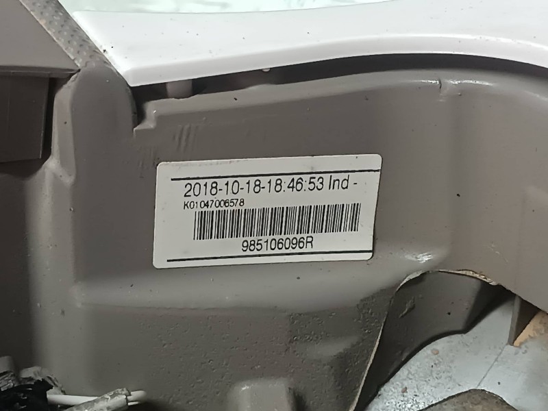Recambio de volante para renault zoe referencia OEM IAM 985106096R 6211801 GOMA