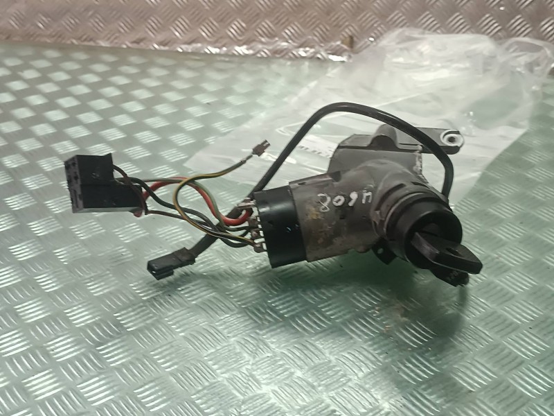 Recambio de conmutador de arranque para mercedes-benz sprinter 02.00  caja cerrada referencia OEM IAM A0005458108  