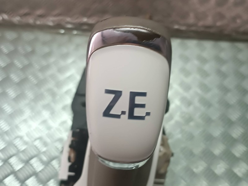 Recambio de palanca cambio para renault zoe referencia OEM IAM 341040598R 5519840 1000263365