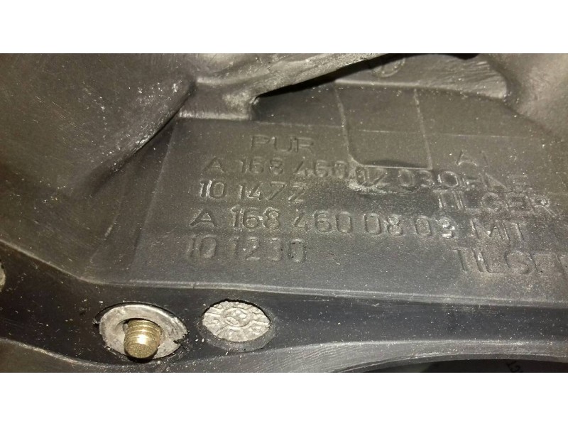 Recambio de volante para mercedes-benz vaneo (w414) furgoneta compacta cdi (414.700) referencia OEM IAM A1684600203 A1684600803M