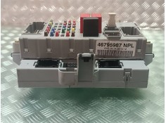 Recambio de caja reles / fusibles para fiat punto berlina (188) 1.2 8v referencia OEM IAM 46795987NPL 406626 DELPHI 2